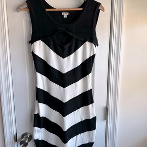 Guess dress, size M